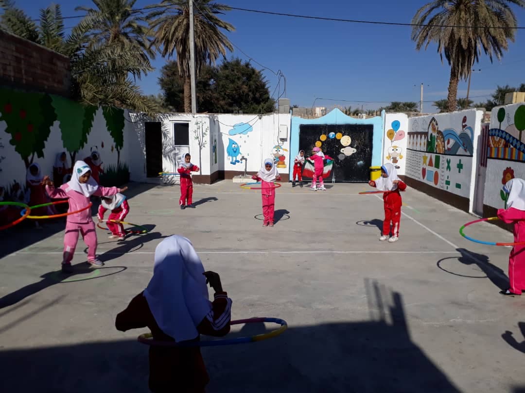 آمادگی و دبستان دخترانه غیر دولتی پیشرفت